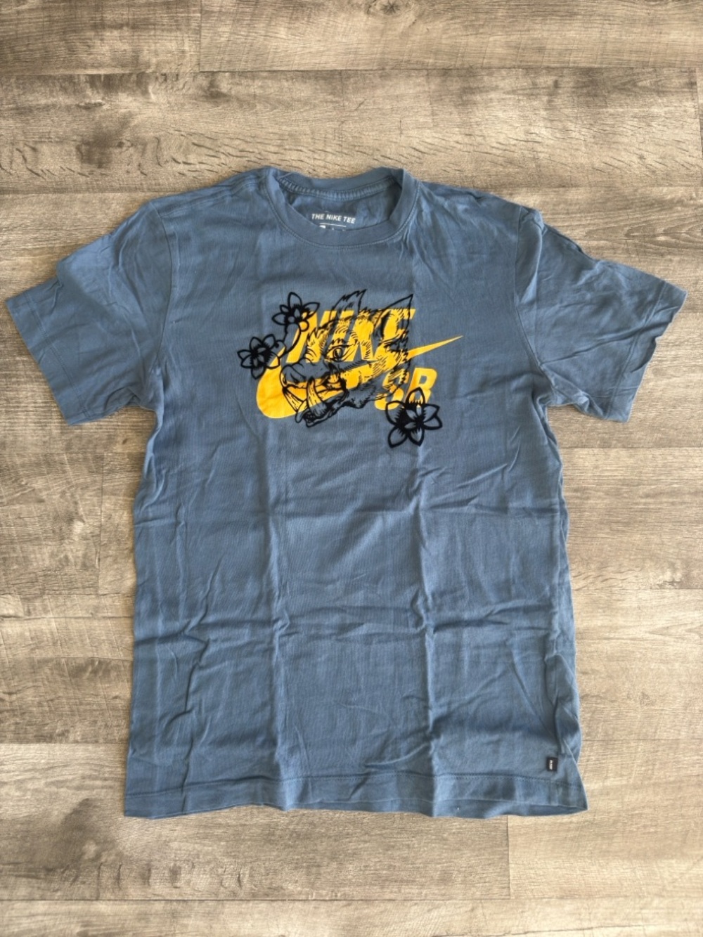 Nike SB Blue Graphic Short-Sleeve Tee with Yellow Logo
